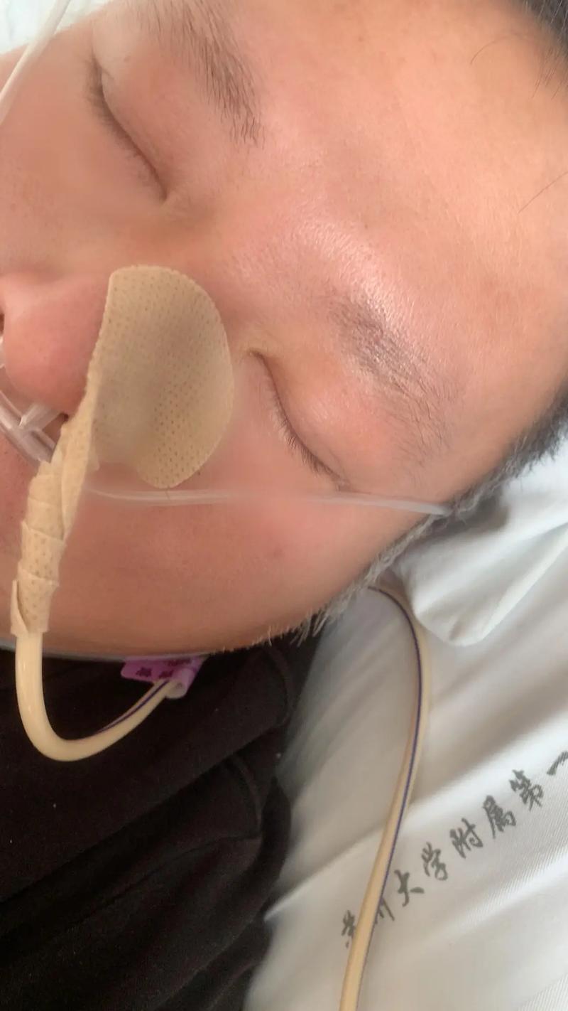 00后女孩自学插胃管,00后女孩自学插胃管视频